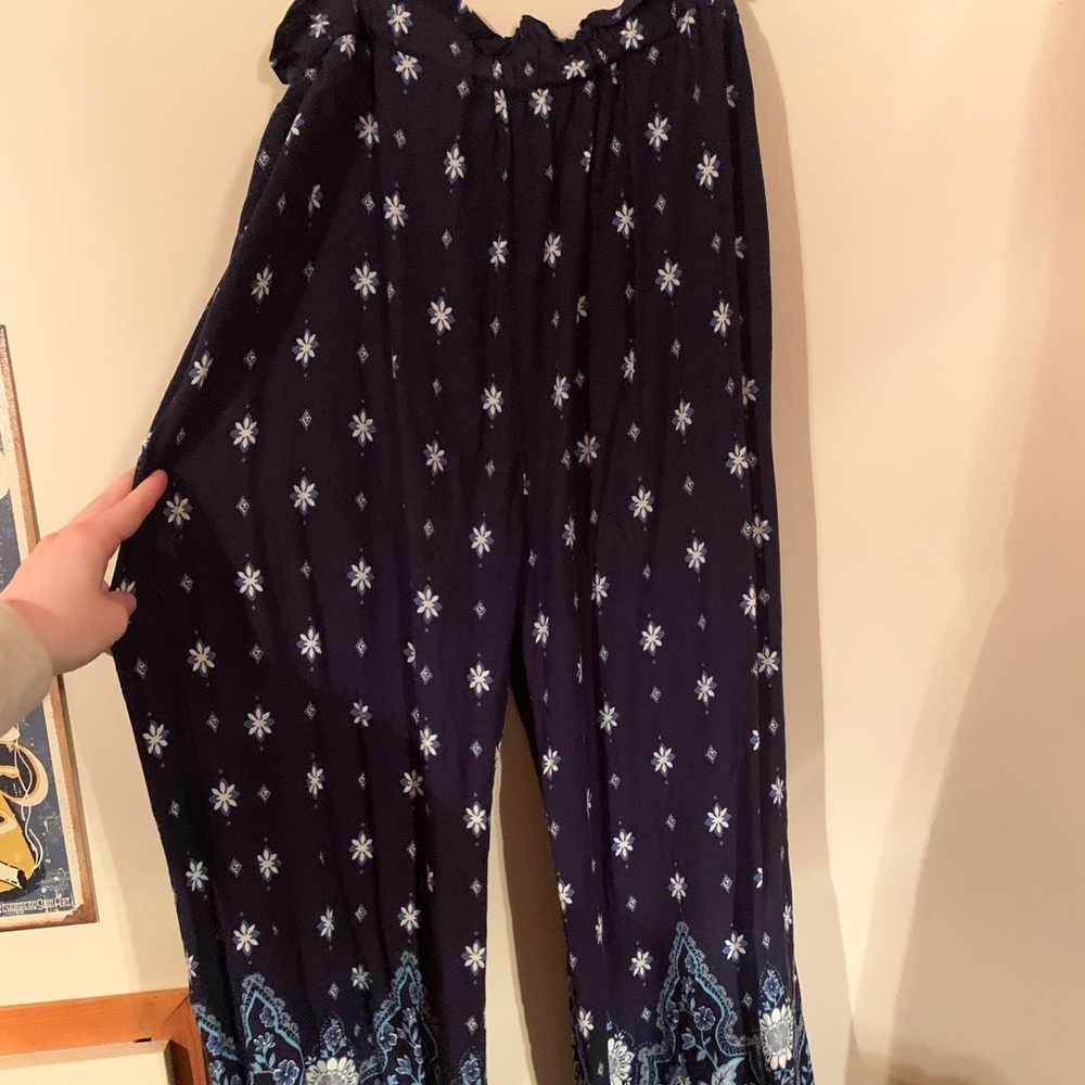 Flowy pants